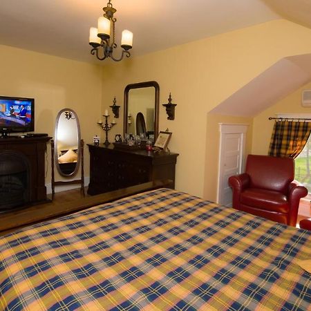 Talwood Manor B&B Порт-Колборн Екстер'єр фото