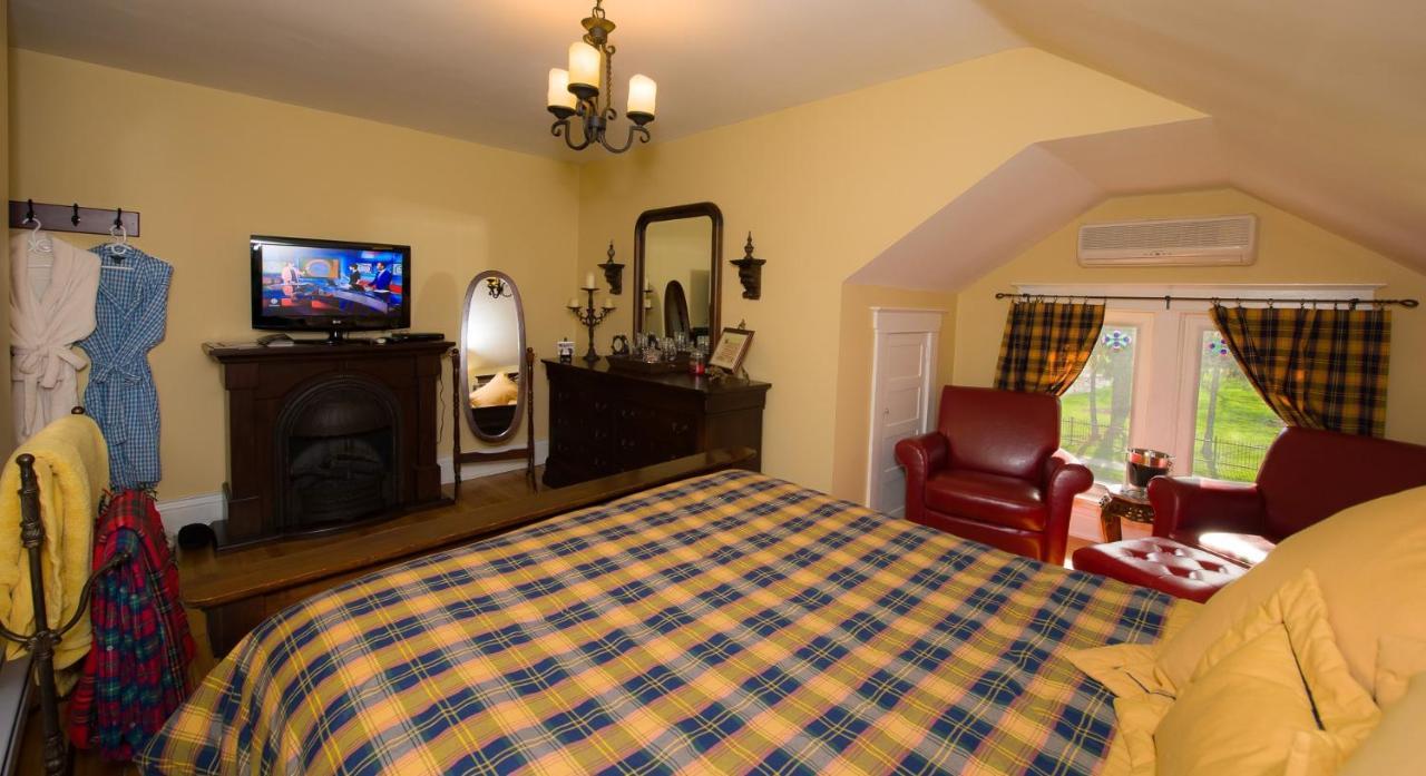 Talwood Manor B&B Порт-Колборн Екстер'єр фото